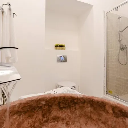 Апартаменты Cassini Gt - 1 Bedroom - Balcony - Place Garibaldi *