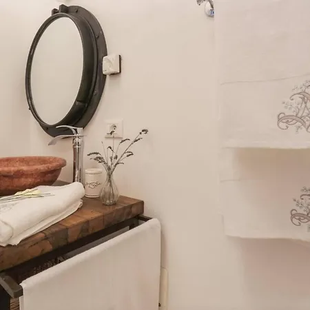 Cassini Gt - 1 Bedroom - Balcony - Place Garibaldi Apartament *